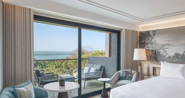 غرفة فاخرة بسرير كينج، JW Marriott Goa Vagator 4/6