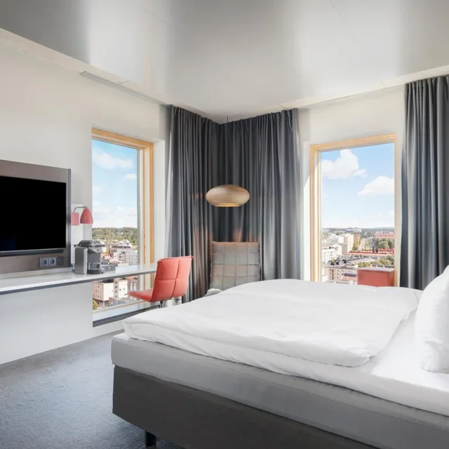 غرفة ديلوكس بسرير كينج مع سرير إضافي، Sokos Solo Hotel Torni Tampere 4/10