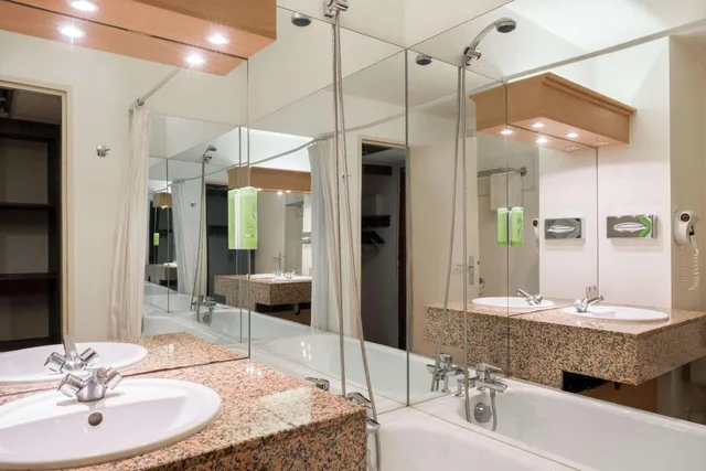 استوديو بسريرين منفصلين بمطبخ صغير، Comfort Hotel Toulouse Sud 6/7