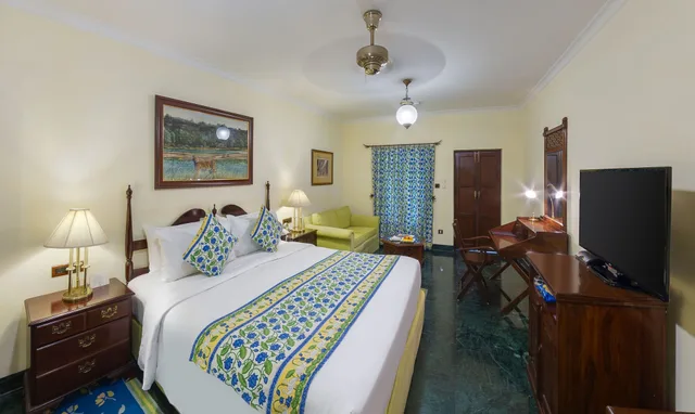 غرفة ديلوكس بسرير مزدوج بإطلالة على الحديقة، The Maharaja’s Lodge, Ranthambore 2/3
