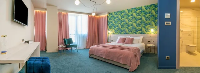 غرفة سوبيريور بسرير كينج بشرفة، Priska Med Luxury Rooms 1/4