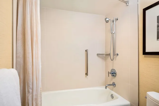 1 Bedroom, Makai, Open Plan, Suite, King Bed, Ocean View, Two Story, Sofa، Hilton Waikoloa Village 5/7