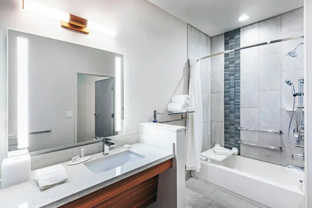 room, 2 queen beds, Fairfield Inn & Suites by Marriott Aberdeen 5/12