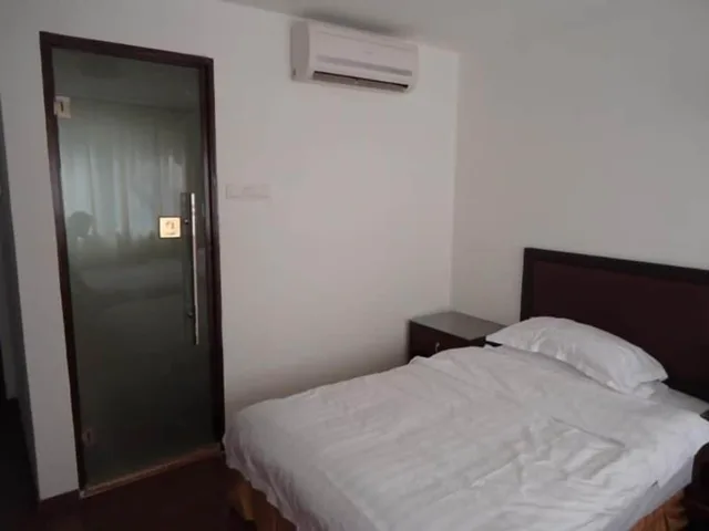 Standard, Queen Bed, No Window، ADITYA HOTEL 1/3