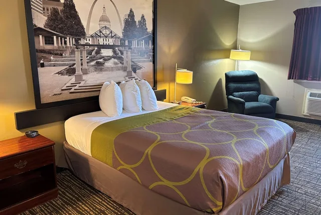 غرفة بسرير كوين، Super 8 By Wyndham Jerseyville IL 2/5