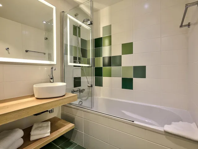 غرفة عائلية بسرير مزدوج مع أريكة، Ibis Styles Arcachon Gujan-Mestras 7/7