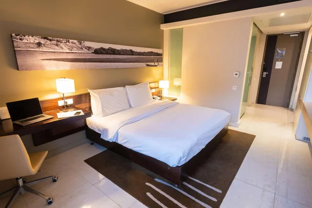 غرفة سوبيريور بإطلالة على الحديقة، Noom Hotel Dakar Sea Plaza, a member of Radisson Individuals 4/10