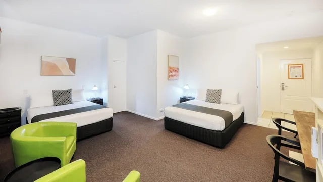 غرفة رباعية بسريرين كوين لذوي الإعاقة، Gateway Motel Caboolture 1/6