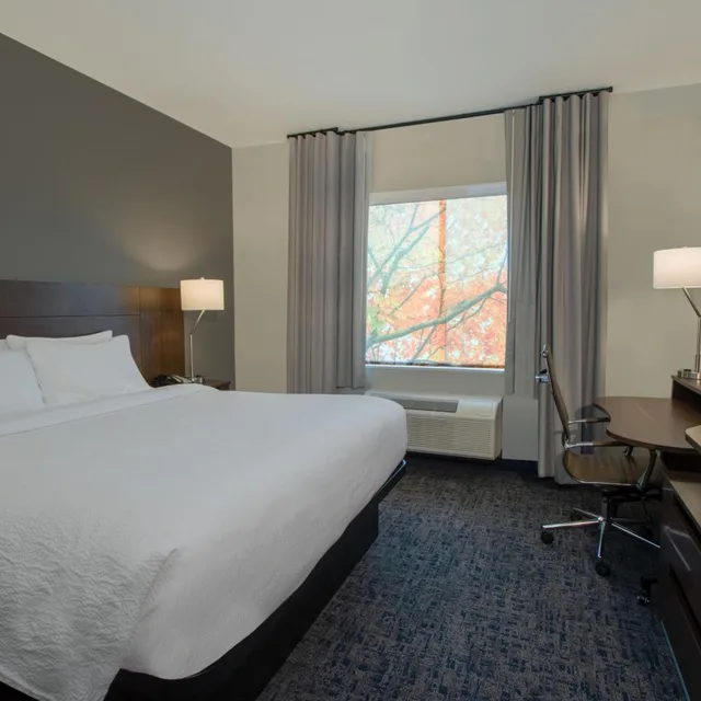غرفة بسرير كينج، Fairfield Inn & Suites by Marriott Houston Katy 5/18