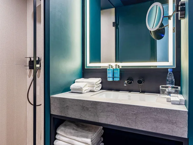 جناح بسرير مزدوج، Novotel Living Almaty Jetisu 3/3