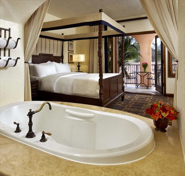 Spa, Suite, King Bed، Fairmont Sonoma Mission Inn & Spa 2/3