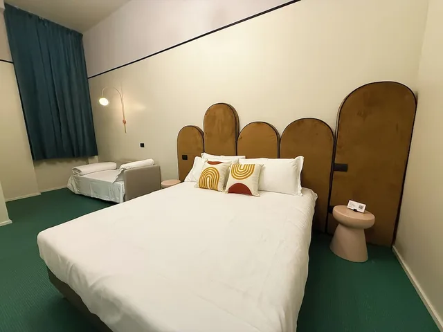 Luxury, Twin Beds, Queen Bed, Sofa, QUO Milano 6/10