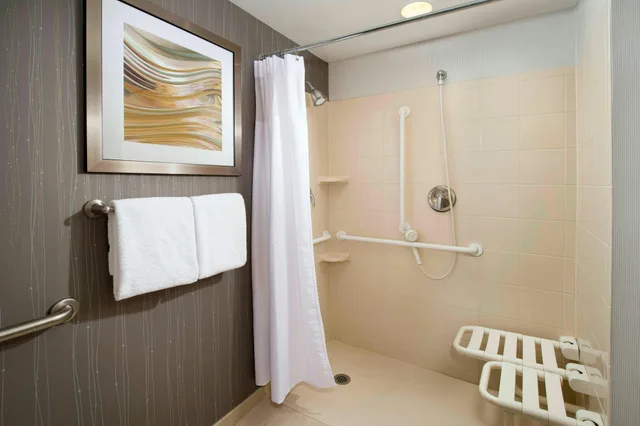 Room, Courtyard By Marriott San Antonio Seaworld Lackland 4/4