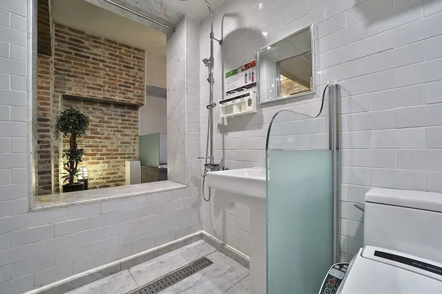 Suite, Double Bed, Sauna, Balcony، Hotel February Suseong 5/7