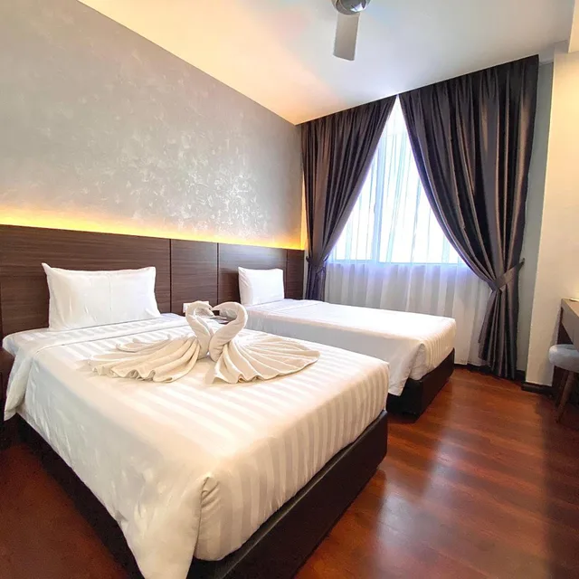 غرفة ديلوكس بسريرين منفصلين، Grace Hotel Semporna 1/5