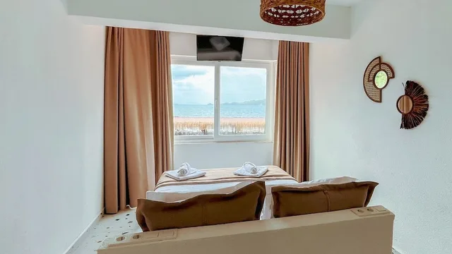 غرفة سوبيريور بسرير كينج بإطلالة على البحر، Thanos Hotel 2/4