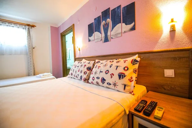 غرفة اقتصادية ثلاثية، Hotel Vitis 1/7