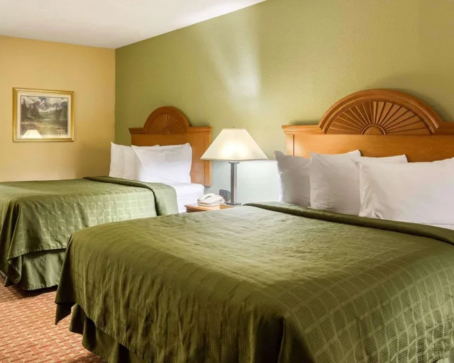 غرفة بسريرين مزدوجين للمدخنين، Quality Inn South Hill I-85 1/1