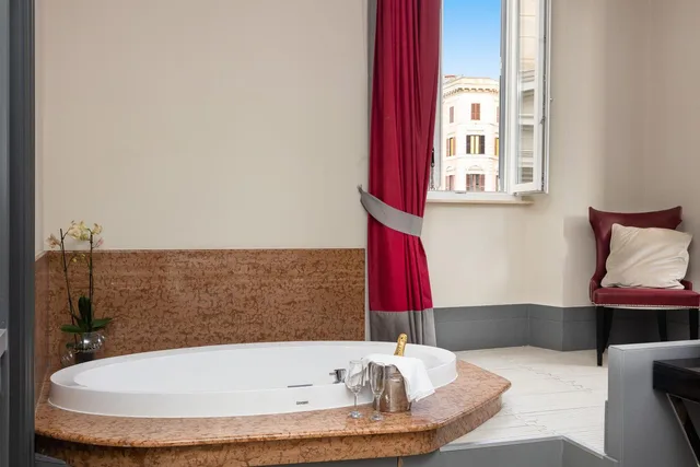 غرفة ديلوكس بسرير مزدوج بحوض استحمام، Hotel Castellino Roma 6/9