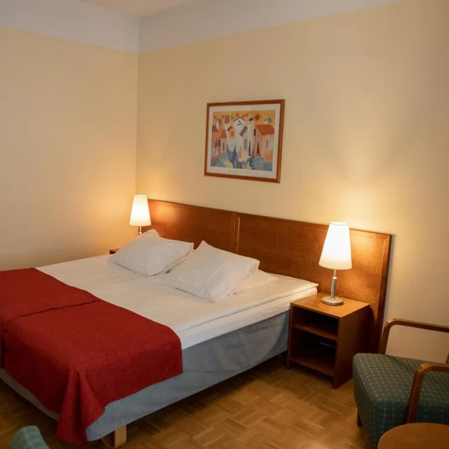 غرفة قياسية بسرير مزدوج، Hotel Kokkola 3/6