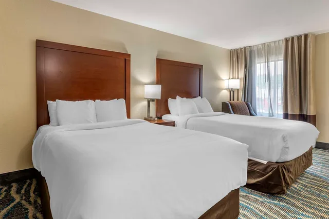 غرفة بسريرين مزدوجين، Comfort Inn Asheville East-Blue Ridge Pkwy Access 3/4