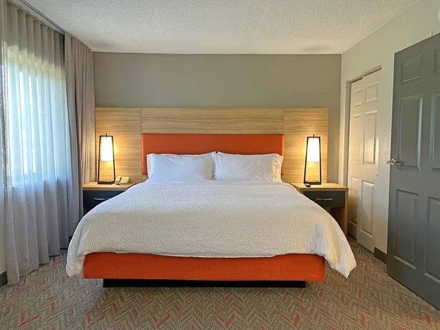 غرفة بسريرين كينج، Candlewood Suites Indianapolis Downtown Medical District 2/8