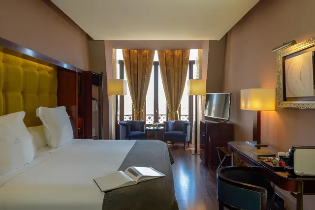 غرفة قياسية، Casa Fuster 1/2