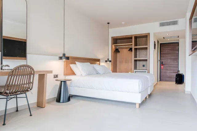 غرفة بريميوم بإطلالة على البحر، Iolida Corfu Resort & Spa by Smile Hotels 1/3