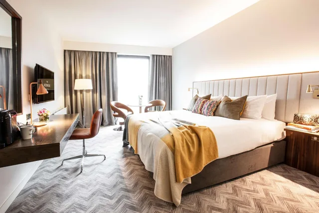 غرفة كلاسيكية بسرير مزدوج أو سريرين منفصلين، The Address Citywest 1/2