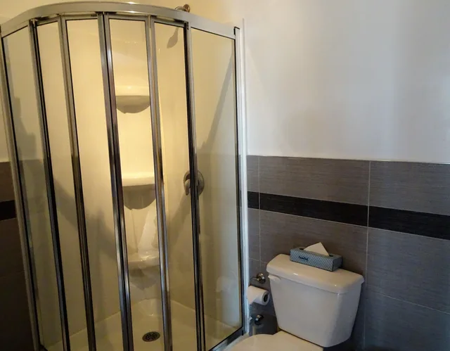 Superior, Double Bed, Hotel Quartier des Spectacles 5/6