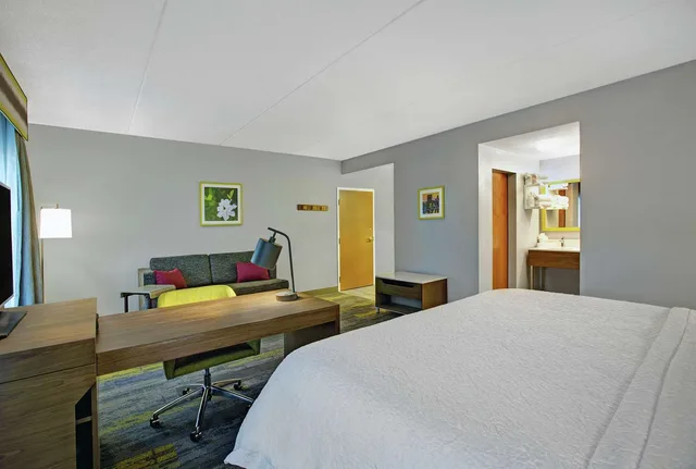 جناح استوديو بسرير كينج، Hampton Inn And Suites Augusta West 2/4