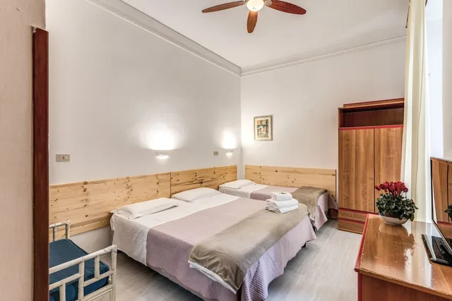 Room, Triple, 1 Double and 1 Single Bed, Hotel Altavilla 9 3/9