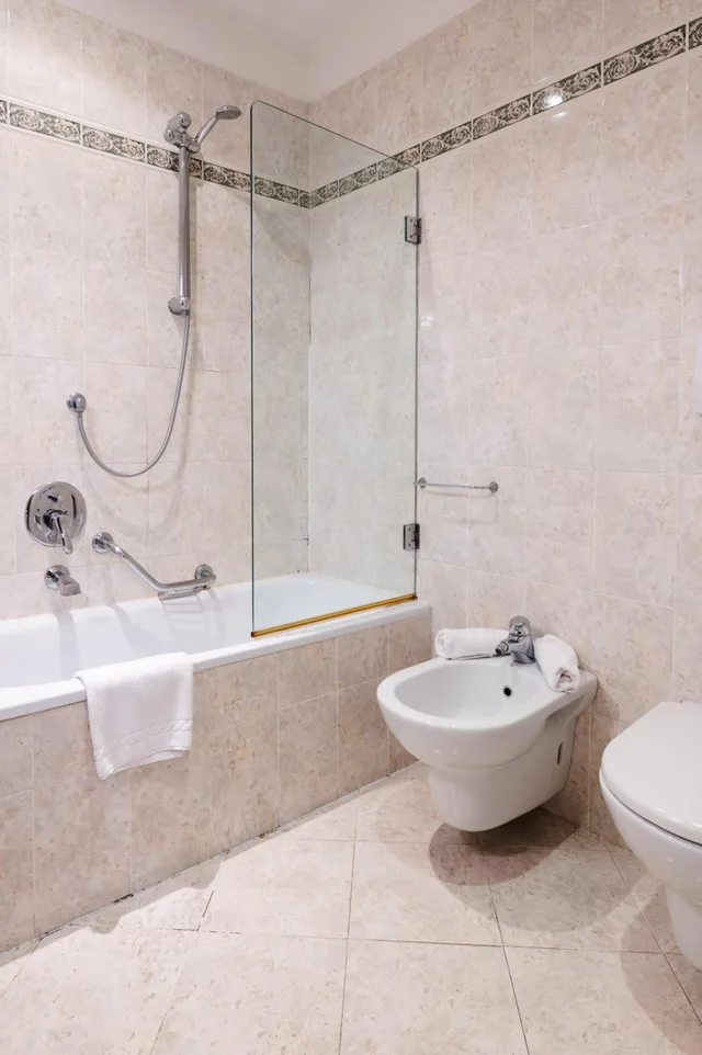 غرفة ثلاثية، Villa Pitiana 7/10
