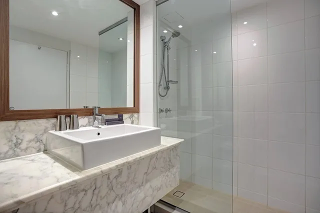 غرفة غراند بسرير مزدوج، Melbourne Marriott Hotel 3/4