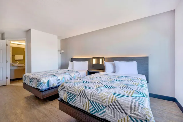 غرفة ديلوكس بسريرين مزدوجين، Motel6 Norman, OK 1/6