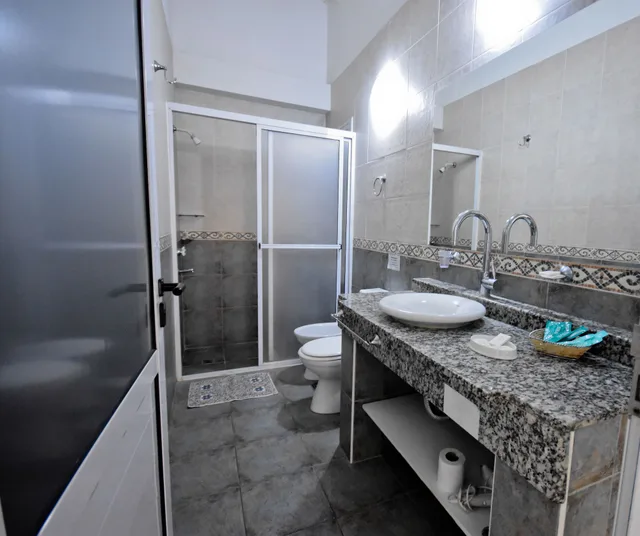 جناح تنفيذي بسريرين منفصلين مع أريكة، Villa La Font Resort and Spa 4/6