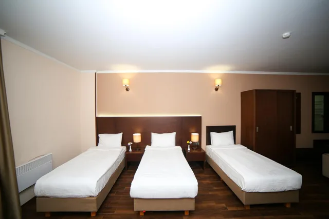 غرفة ثلاثية بإطلالة على المدينة، Corner Inn 7/10