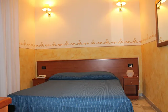 غرفة قياسية بسرير مزدوج، Lungomare Hotel 4/6