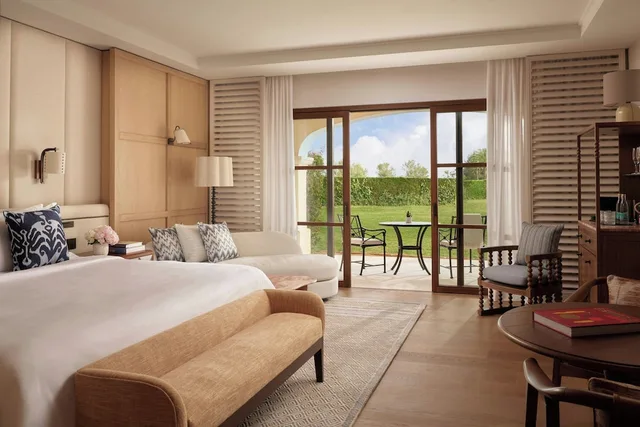 جناح غراند بسرير كينج، St Regis Mardavall Mallorca Resort 2/6