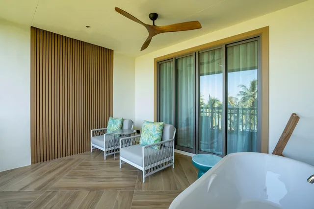Room, King Bed, Sea View, Large, Deluxe Building، Kc Grande Resort and Spa 9/10