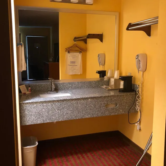 غرفة قياسية مفردة، Days Inn By Wyndham Franklin Ex Days Inn Franklin Ky 5/5