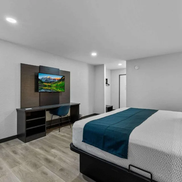 غرفة بسرير كينج، Motel6 Brighton, CO - Denver Northeast 5/8
