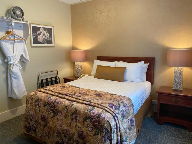 غرفة بسرير مزدوج بحمام مشترك، Kingston Hotel 1/6