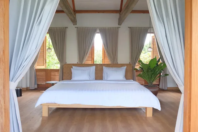 Cottage, Stevie G Hotel 1/2