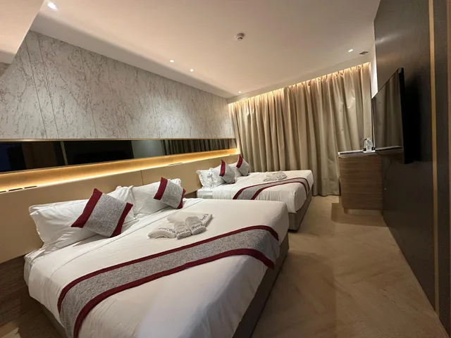 جناح استوديو بسريرين كينج، GRAND CITY HOTEL 1/2
