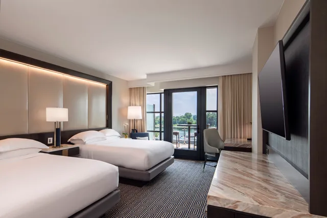 Promenade, 2 Queen Beds، InterContinental Washington D.C. - The Wharf, an IHG Hotel 1/3