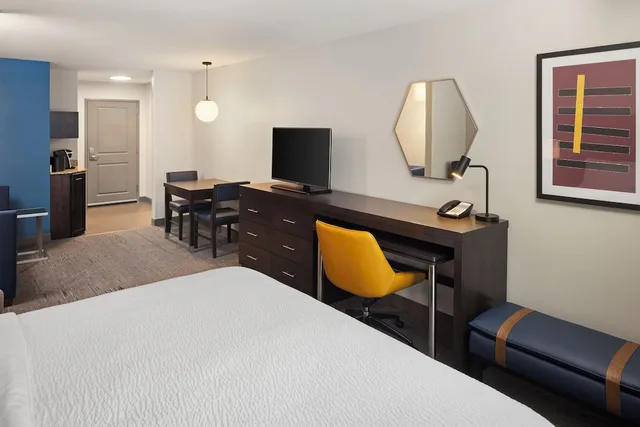 جناح بسرير كينج، Holiday Inn Express Moline - Quad Cities Area 1/6
