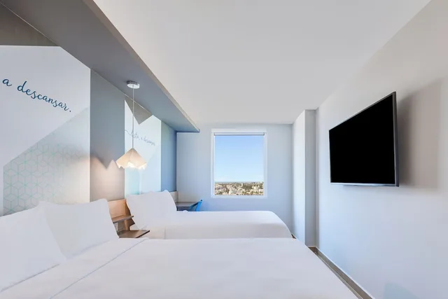 Superior, Twin Beds, One Ciudad Juarez Alameda 2/7