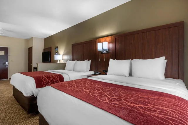 Upgrade, Suite, 2 Queen Beds, Sofa، Comfort Inn and Suites Montgomery East Carmichael Rd 6/10