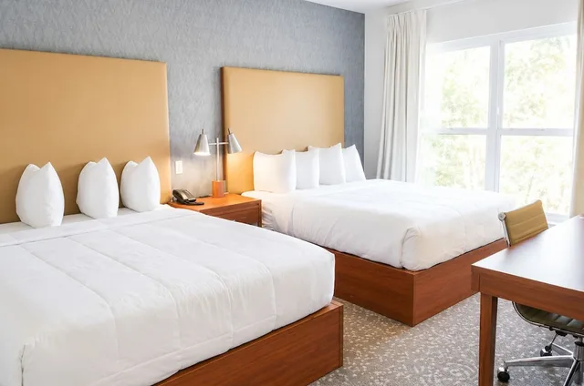 جناح بسريرين كوين بغرفتي نوم، Montreal Suites Orlando 1/3